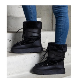 Bottes de neige isolées noires à lacets ornées de fourrure 1