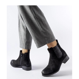 Bottines plates noires avec empiècement décoratif par Arnoux - Solea le noir 1