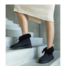 Bottes de neige isolées noires à revers Caellita - Solea le noir 1 Bottes de neige isolées noires à revers Caellita - Solea le noir 1