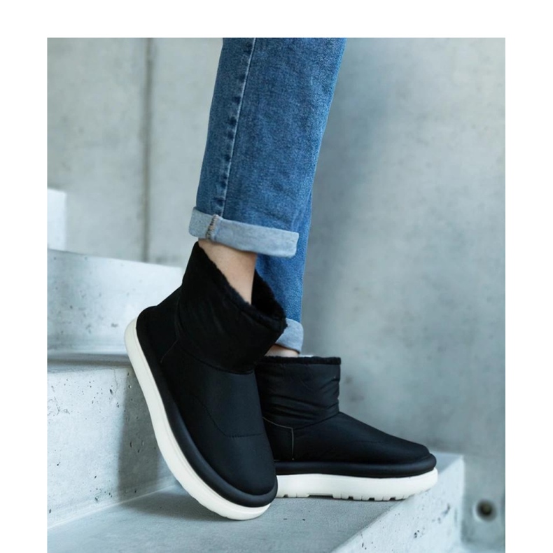 Bottes de neige chaudes noires sur la plateforme Cores - Solea le noir 2 Bottes de neige chaudes noires sur la plateforme Cores - Solea le noir 2