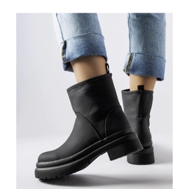 Bottes isolées en caoutchouc noir par Clotilde - Solea le noir 2