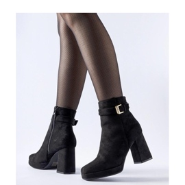 Bottines classiques isolées noires en daim Caio - Solea le noir 2