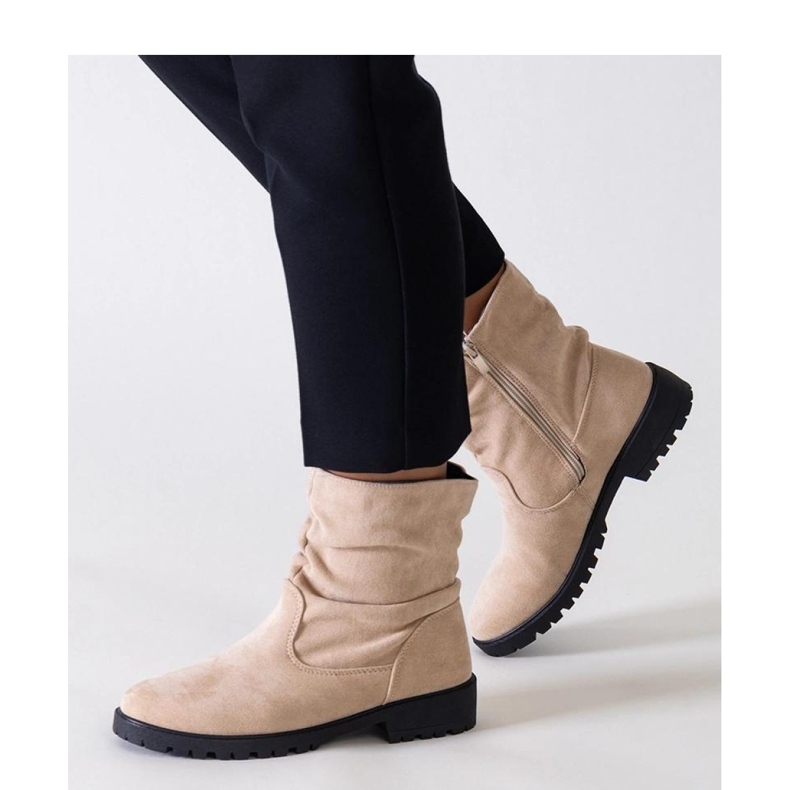 Bottines à volants beiges en éco-daim Hinda - Solea 1