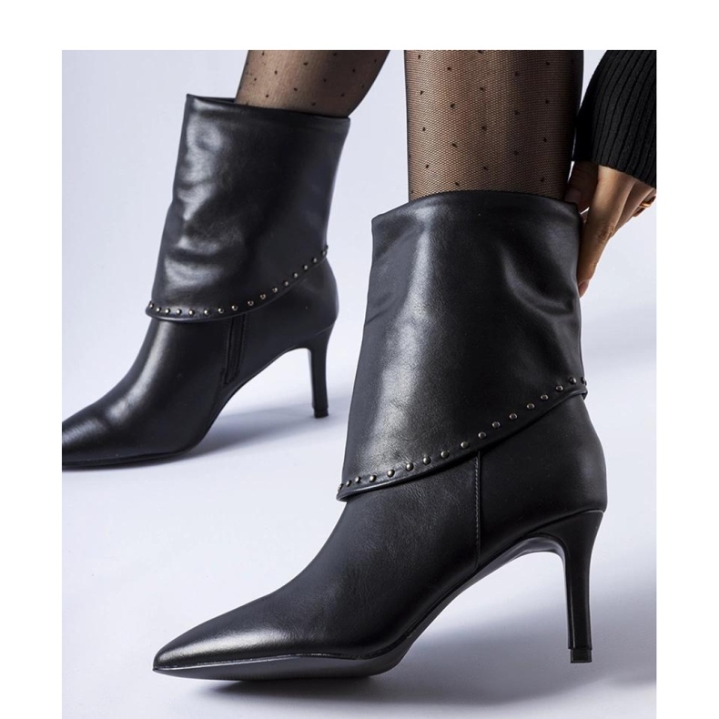 Bottines isolées noires de Cipresso - Solea 1