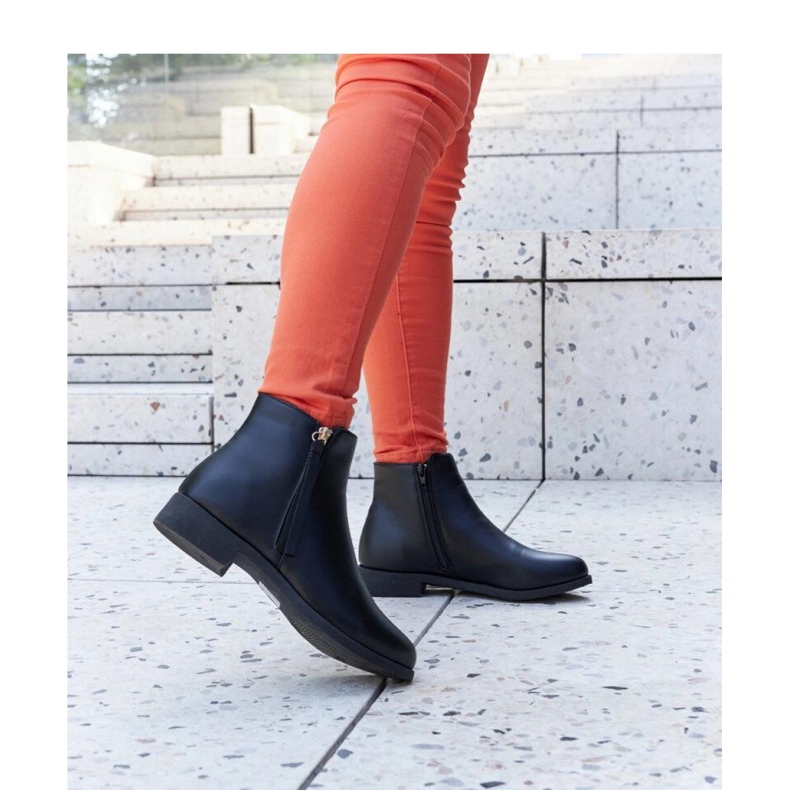 Bottines plates isolées noires par Paien - Solea 1