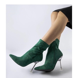 Bottines vertes à talon décoratif 1