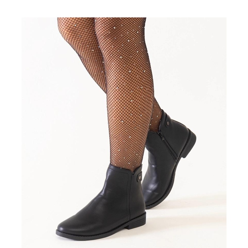 Bottines classiques noires en éco-cuir 1