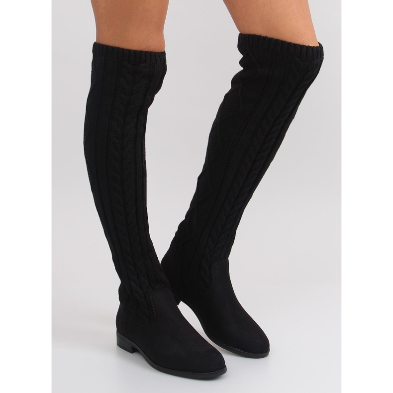 Bottes noires avec dessus en fil noir 2