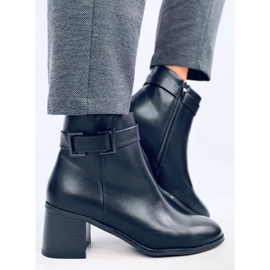 Bottes noires à talons hauts le noir 2