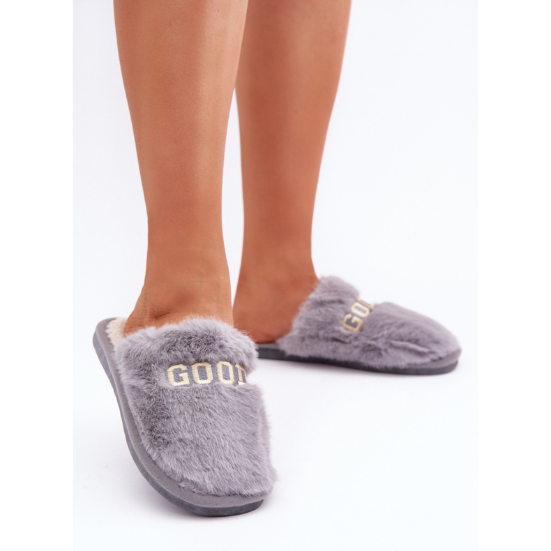 Chaussons pour femmes en fourrure douce gris 1