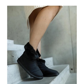 Bottes de neige isolées noires avec col 1