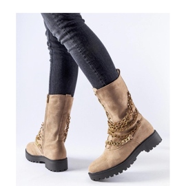 Bottines isolées beiges avec chaîne 1