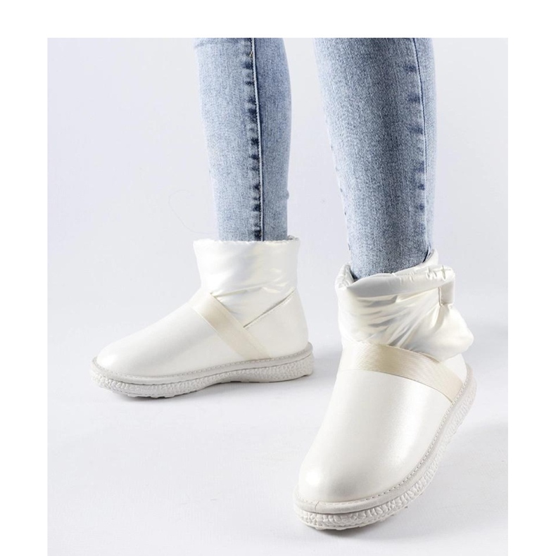 Boots de neige courtes beiges brillantes de Delaune - Solea 1