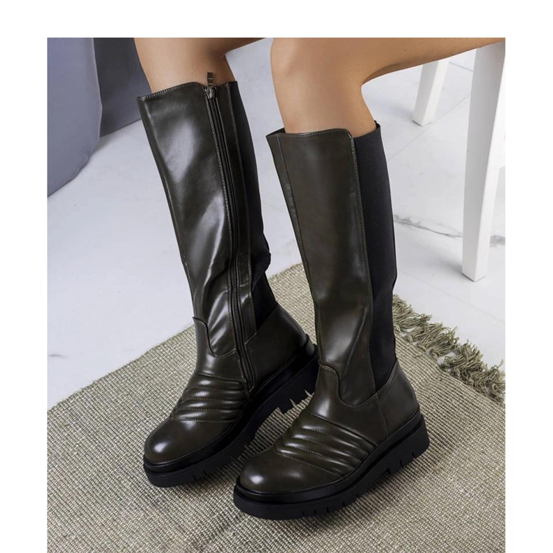 Bottes vertes avec matelassage 1