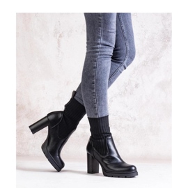 Bottines noires en cuir écologique 1
