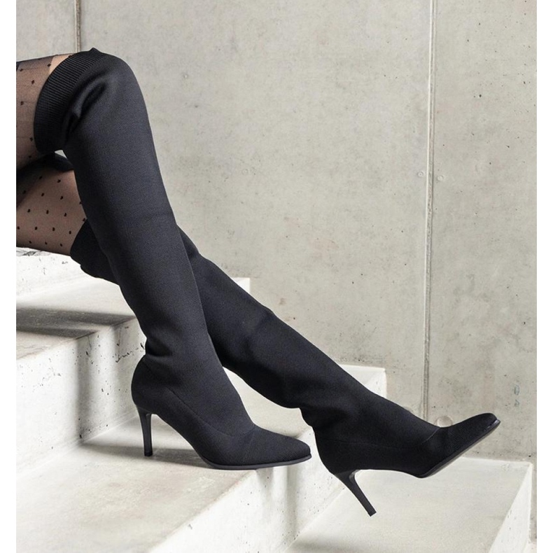 Bottines noires à talons hauts et tige élastique le noir 1