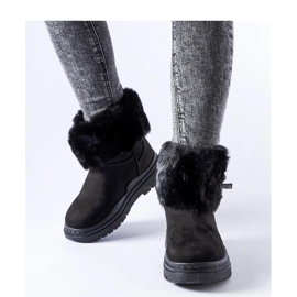 Bottes de neige isolées noires avec fermeture éclair 1
