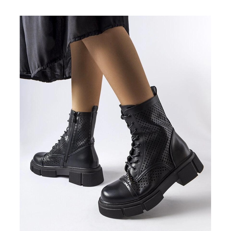 Bottines noires ajourées le noir 1