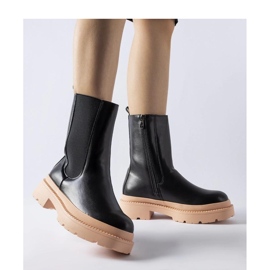 Bottines noires à semelle rose clair 1