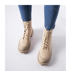 Bottines beiges en éco-daim 1