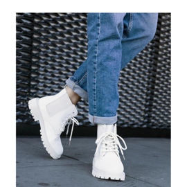 Chaussures de randonnée isolées beige clair 2