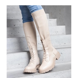 Bottines à enfiler beiges avec tige en tissu souple 1