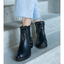 Bottines noires décorées le noir 1