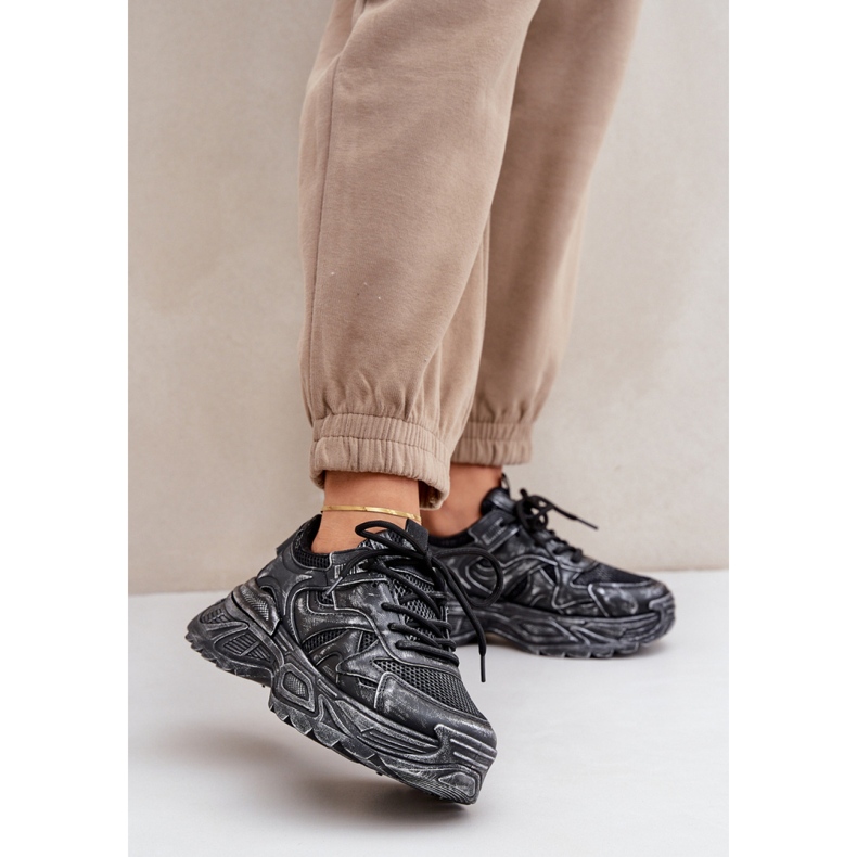 Chaussures de sport essuyées modèle 8952 noires 1