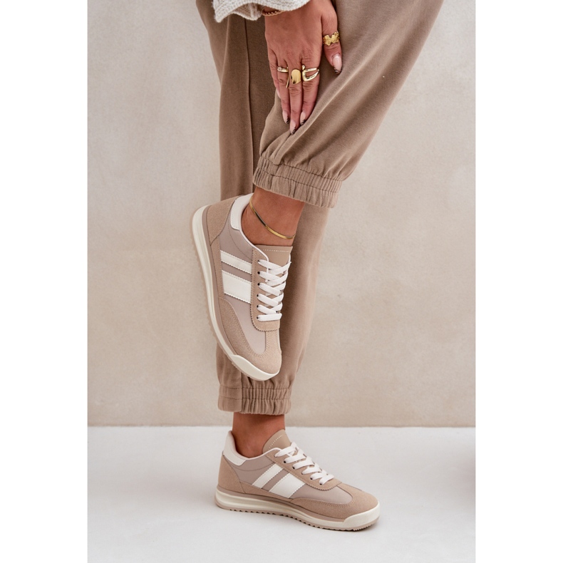 Baskets de sport 8957 Beige 1 Baskets de sport 8957 Beige 1