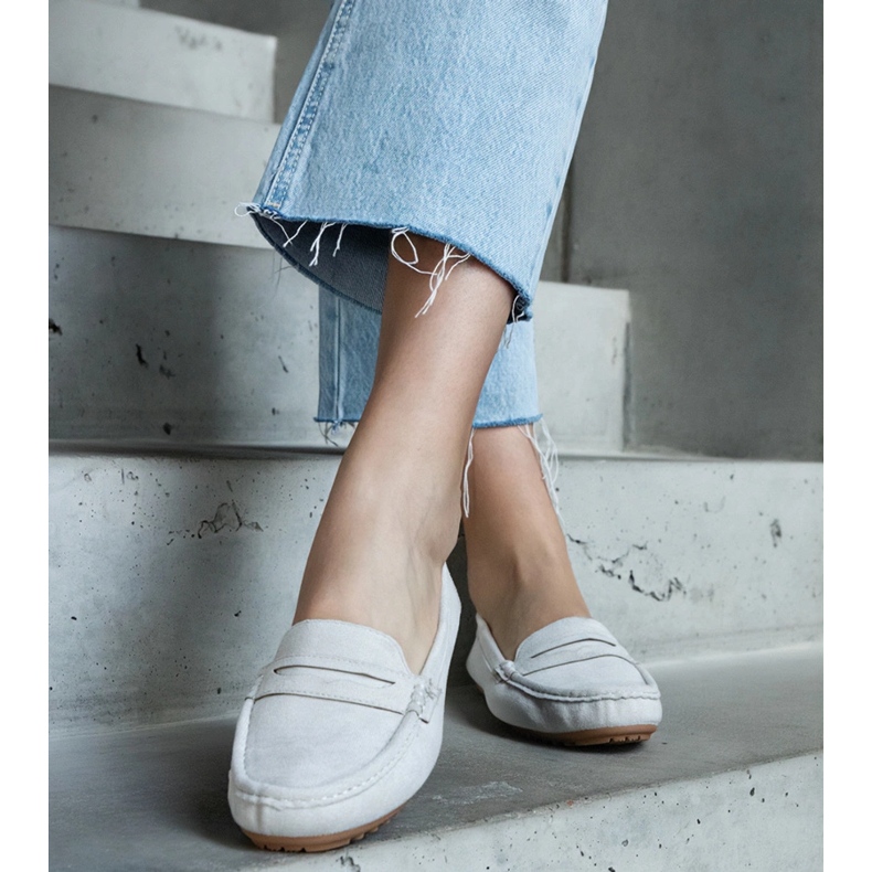 Mocassins gris pour femmes en éco-daim 1 Mocassins gris pour femmes en éco-daim 1