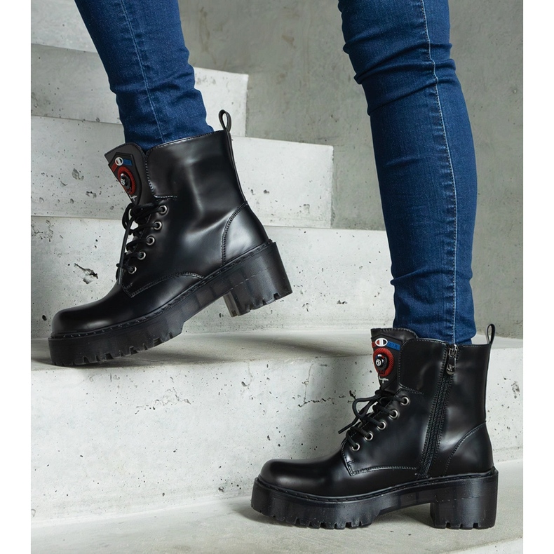 Bottes noires pour femmes le noir 1
