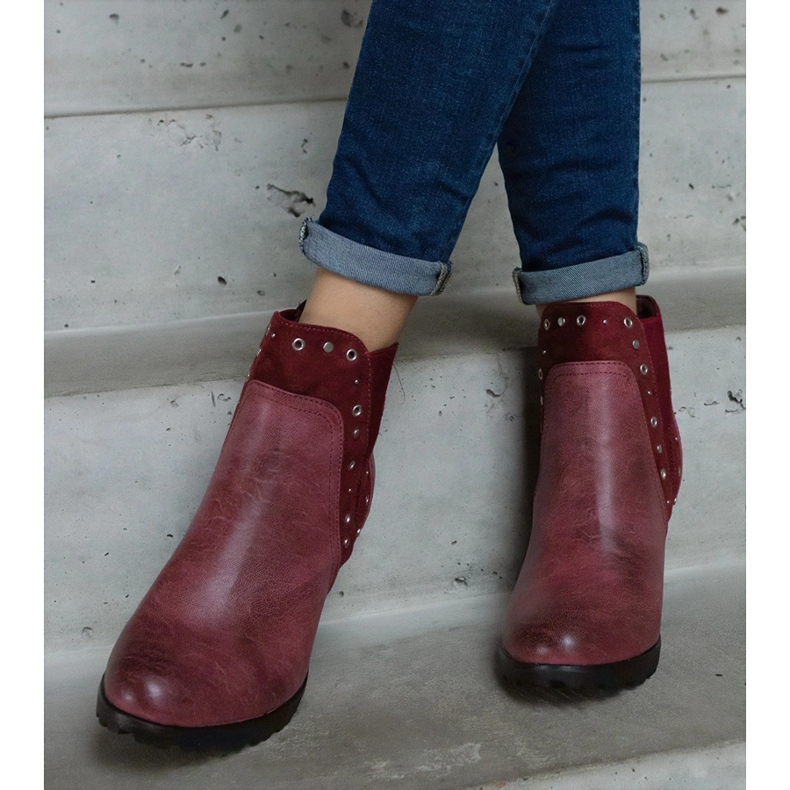 Bottines isolées bordeaux rouge 1