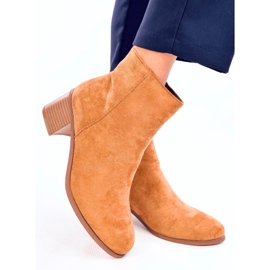 Bottes isolées à talons hauts classiques brun 3