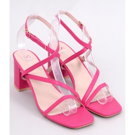 Sandales fuchsia à talons hauts rose 1