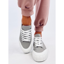 Baskets femme grises 1