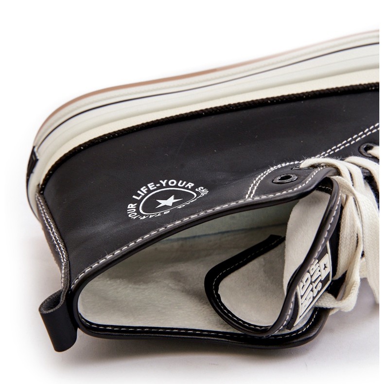 Baskets isolées pour femmes sur la plateforme en cuir écologique Big Star OO274062 noir le noir 1 Baskets isolées pour femmes sur la plateforme en cuir écologique Big Star OO274062 noir le noir 1