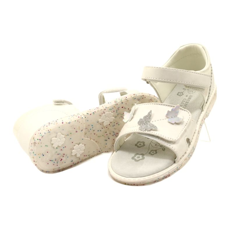 Sandales velcro pour filles dans les papillons American Club XD58 / 22 blanc blanche 5 Sandales velcro pour filles dans les papillons American Club XD58 / 22 blanc blanche 5