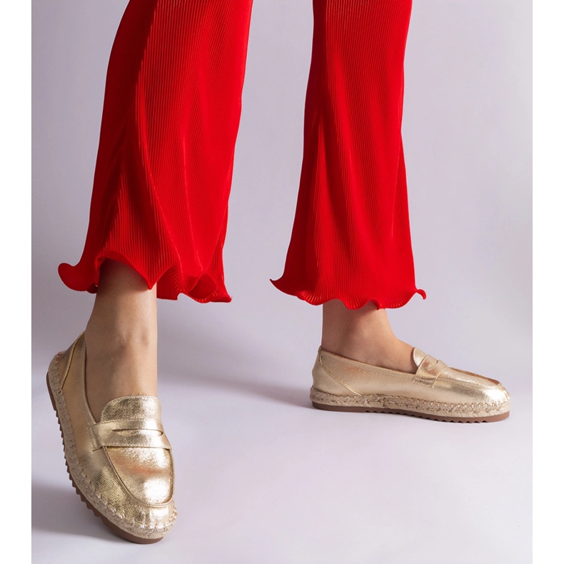Espadrilles glissantes en or sur la plate-forme d'or 1