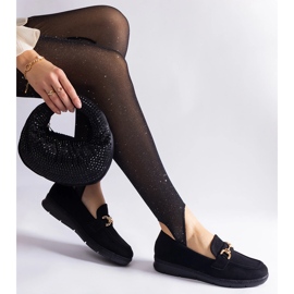Mocassins des femmes noires avec un daim écologique avec une chaîne le noir 4