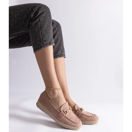 Mocassins féminins roses avec éco daim avec une chaîne 2 Mocassins féminins roses avec éco daim avec une chaîne 2