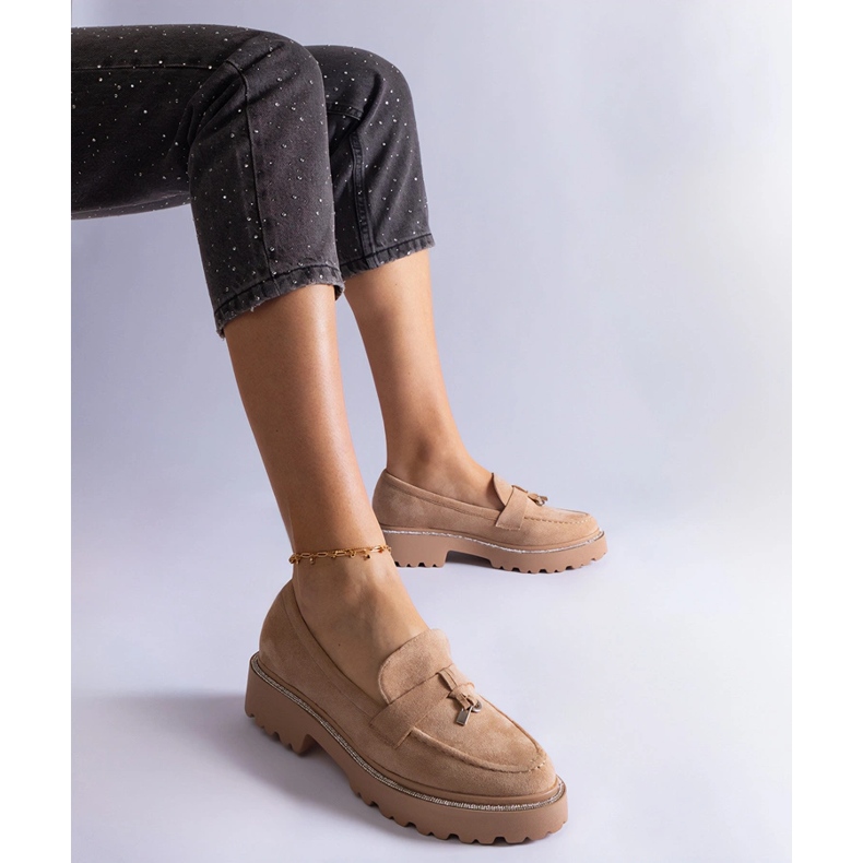 Mocassins beiges en cuir éco-daim 1