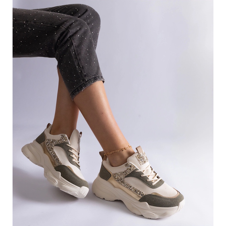 Baskets vertes avec empiècements pailletés 2