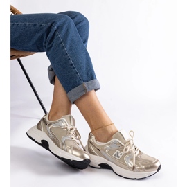 Baskets de sport classiques dorées 2