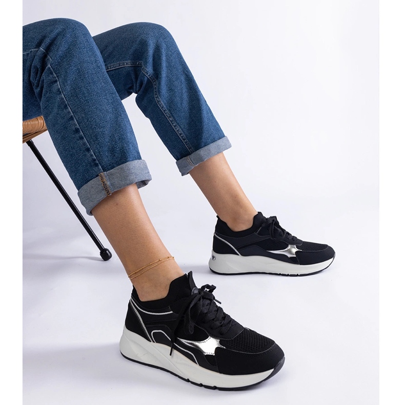 Baskets de sport noires pour femmes 1