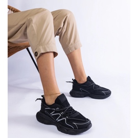 Baskets pour femmes noires sur une semelle massive le noir 1