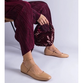 Ballerines beiges à boucles en éco-cuir 3