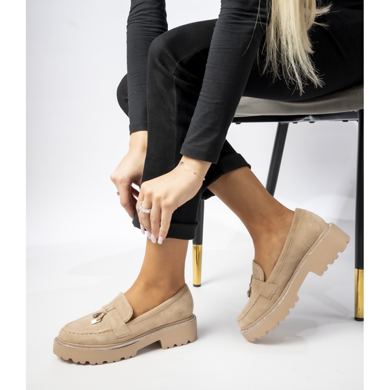 Mocasins en daim des femmes avec des franges kaki beige 1