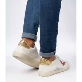 Brocade de baskets pour femmes inserts Peachpuff blanc 1