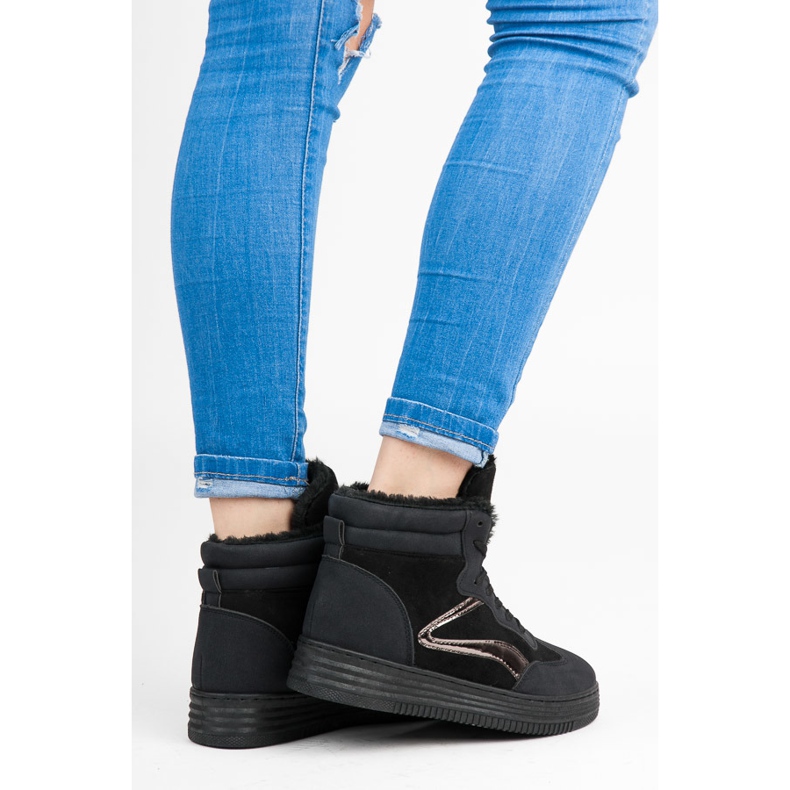 Chaussures de sport avec fourrure noir 1