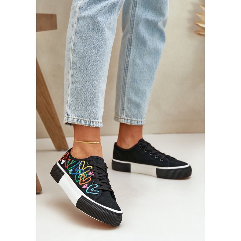 Sneakers pour femmes en coeurs noirs le noir 2